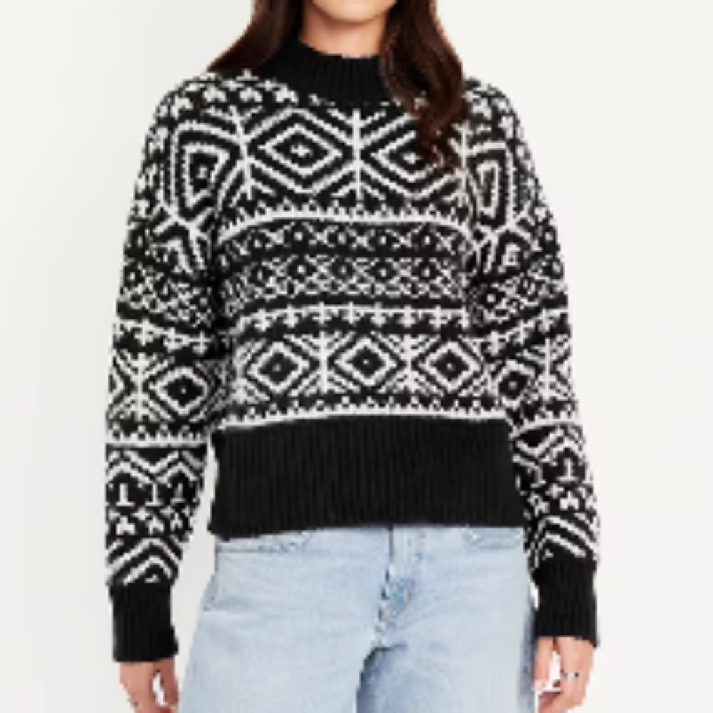 Old Navy Black and White Geometric Women's Sweater